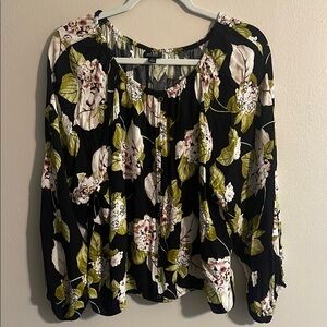 a.n.a Black and White with Green Ruffled Blouse